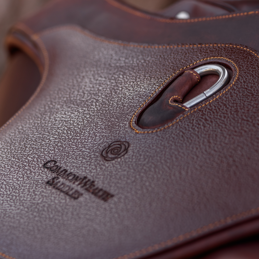 Hudson Long Anatomical Stud Girth