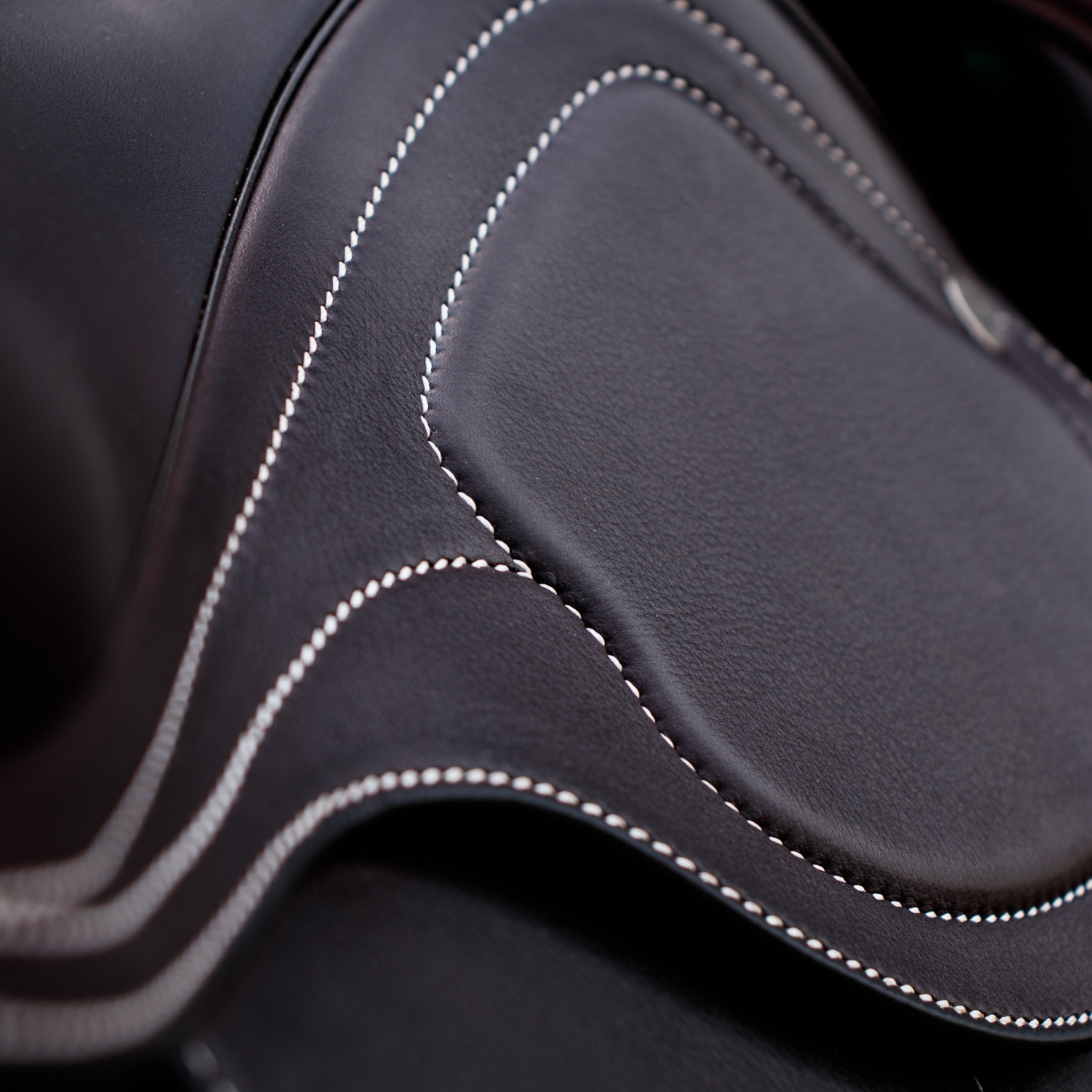 Amerigo Custom Stitching