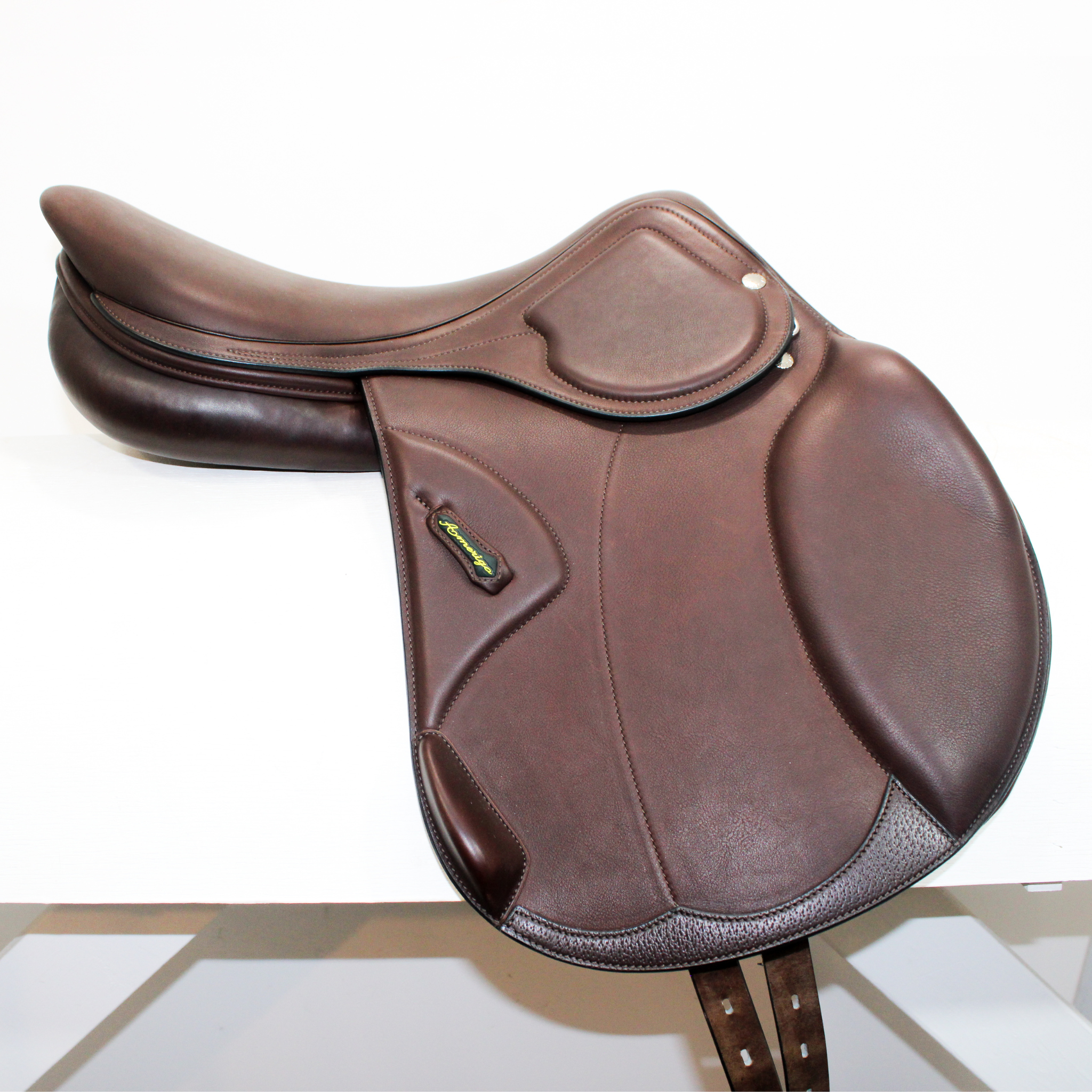 Amerigo CC - 18" - Medium Wide Tree