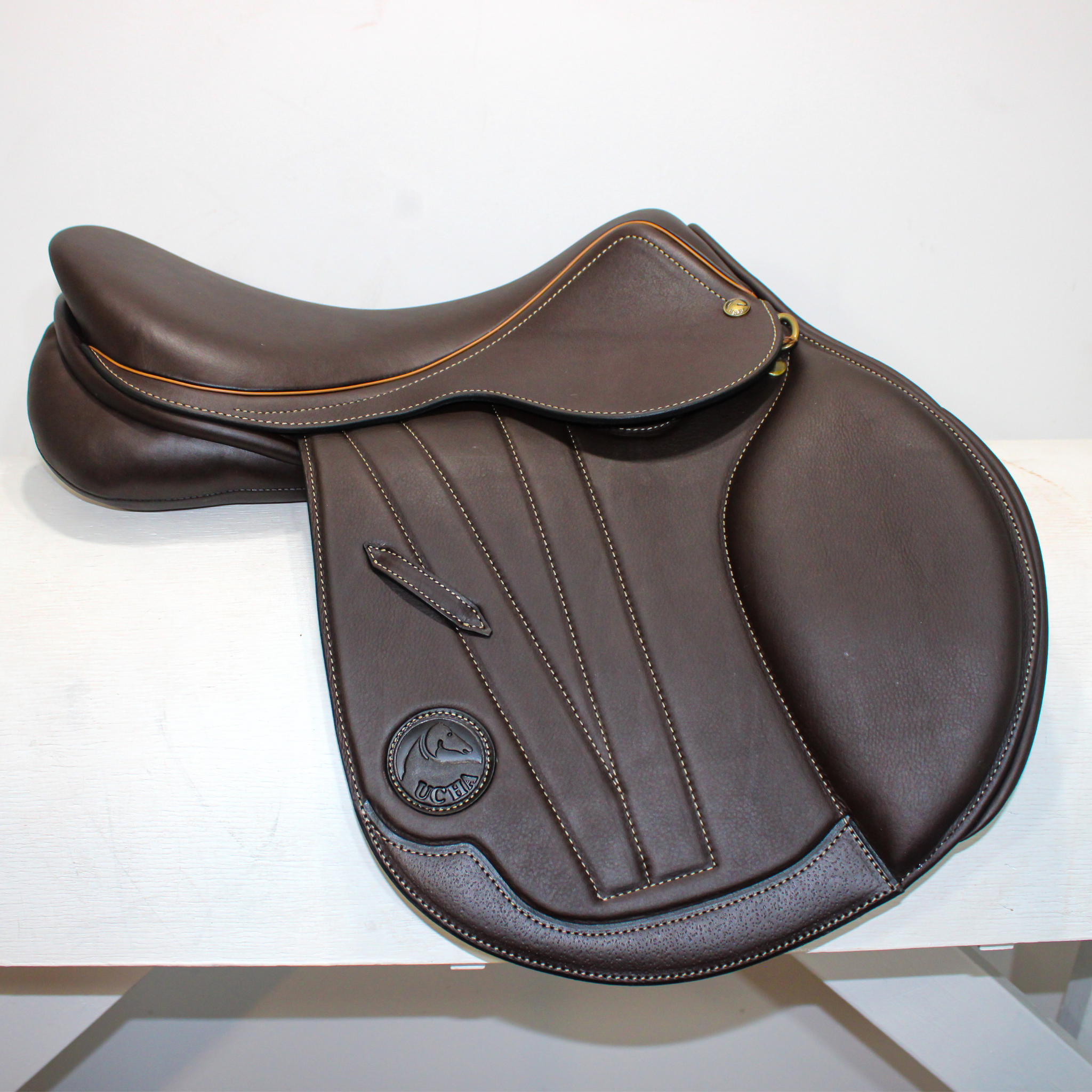 Ucha V Model - 17.5" Medium Tree