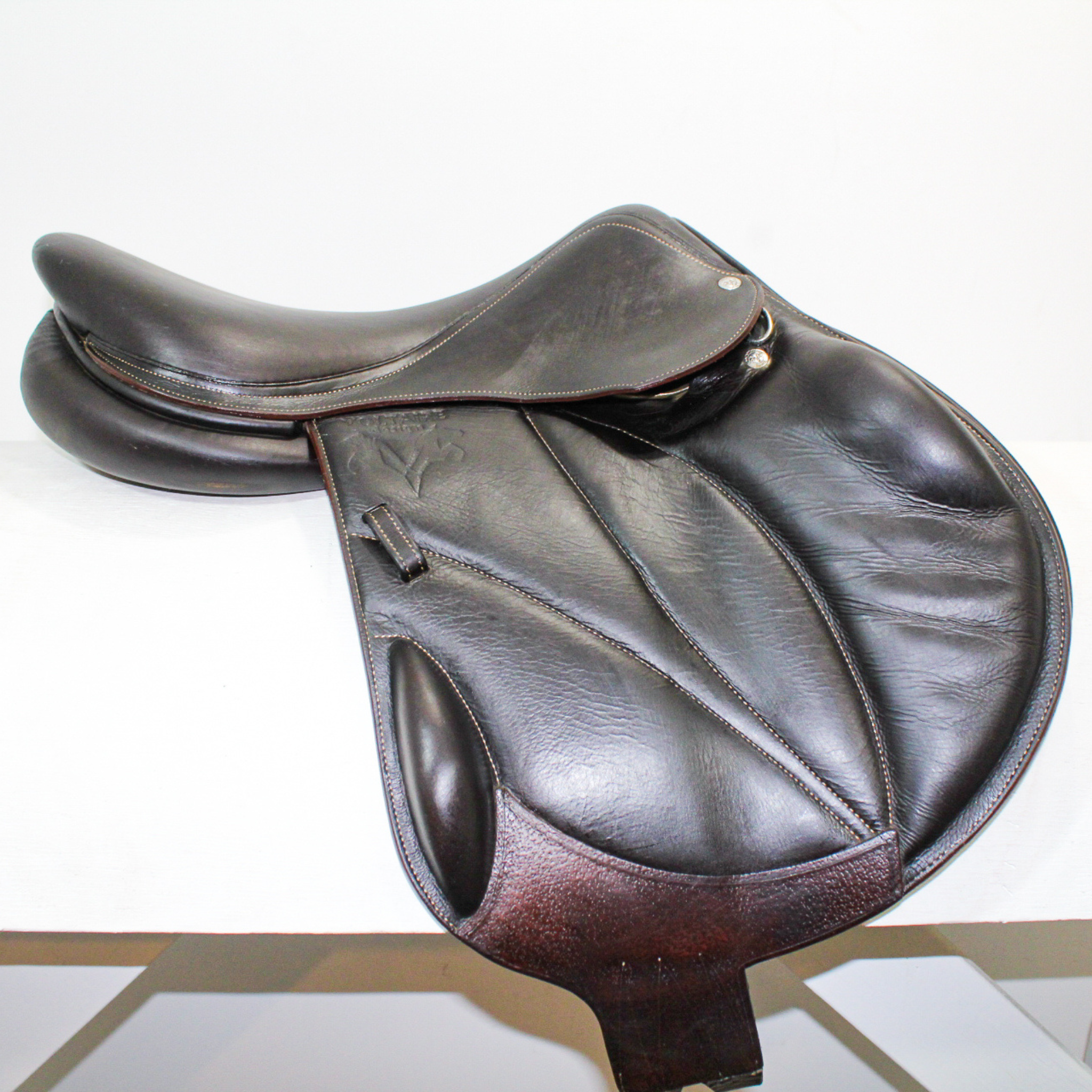 Voltaire Lexington - 17" - Wide Tree