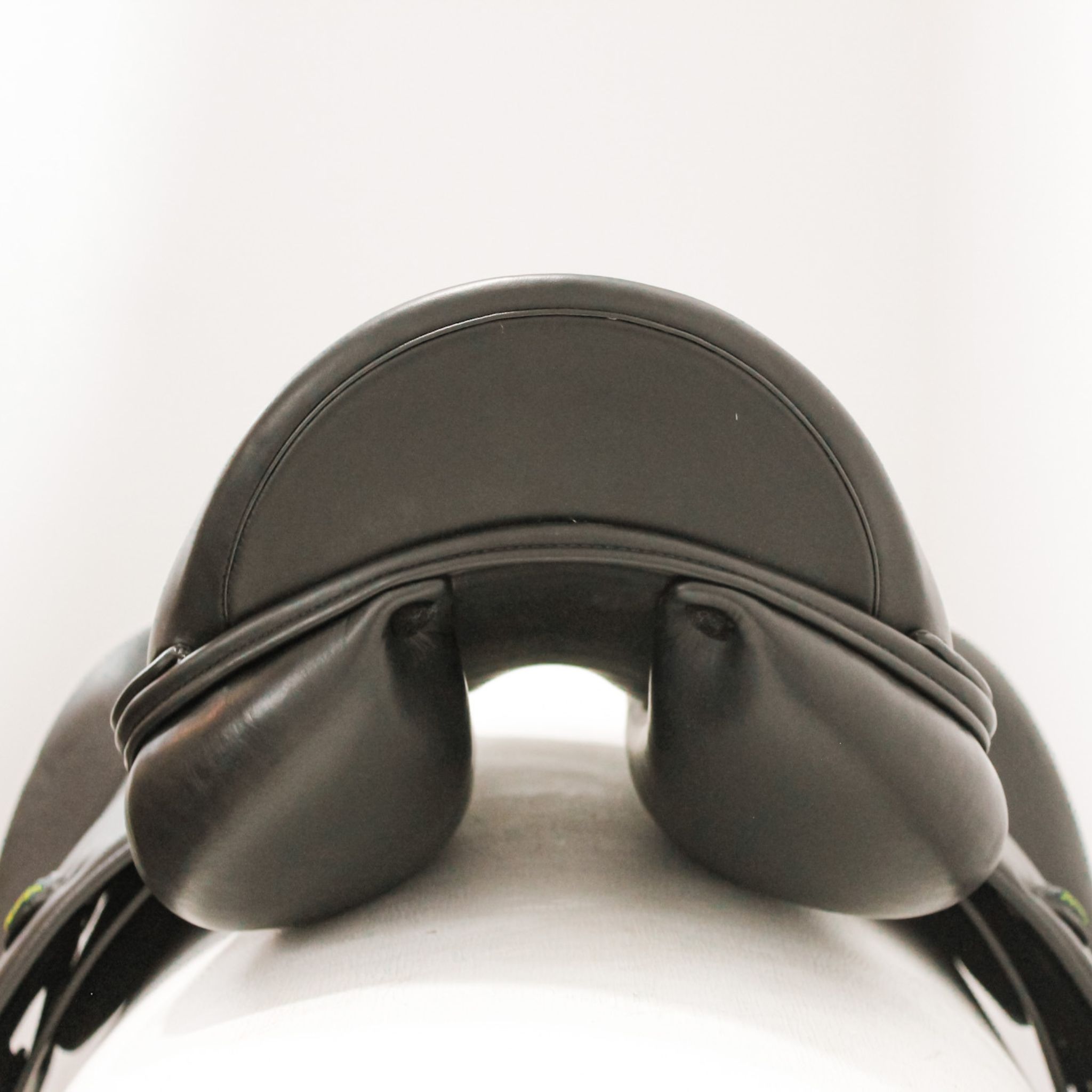 Amerigo Vega Dressage Special - 18" - Medium Wide Tree