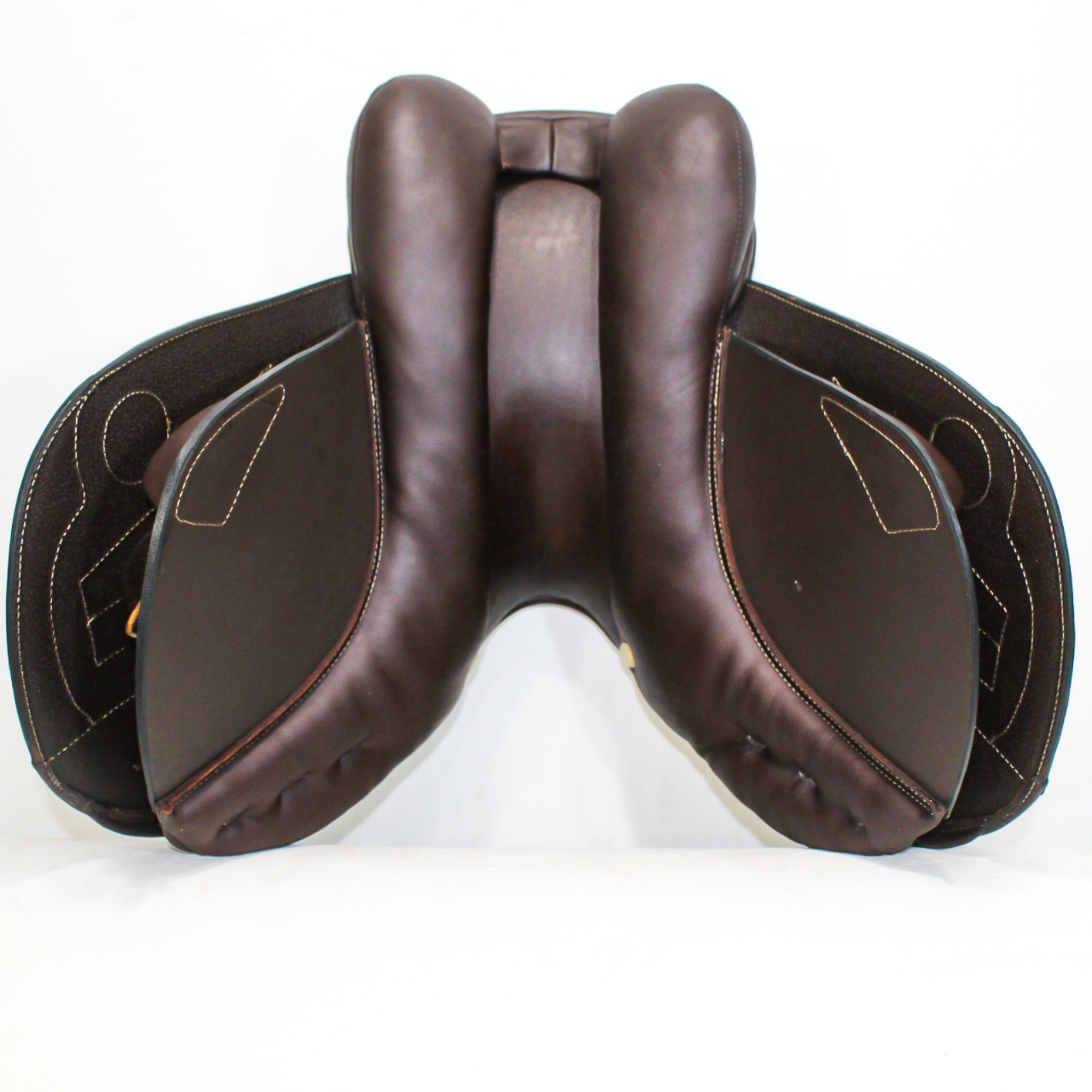 Ucha Joven kids jump saddle; underside view of saddle panels