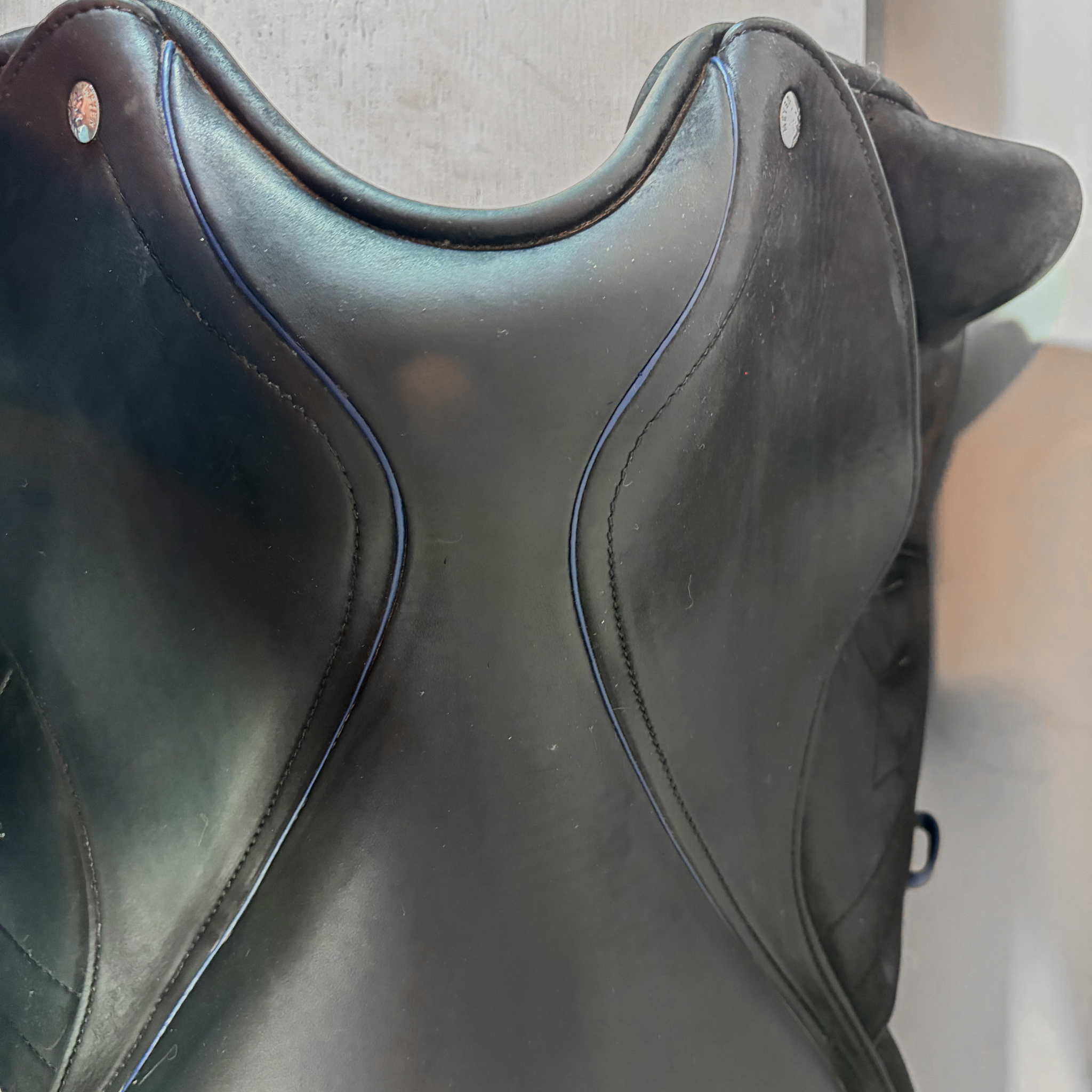 Meyer Dressage - 17.5" - Wide Tree