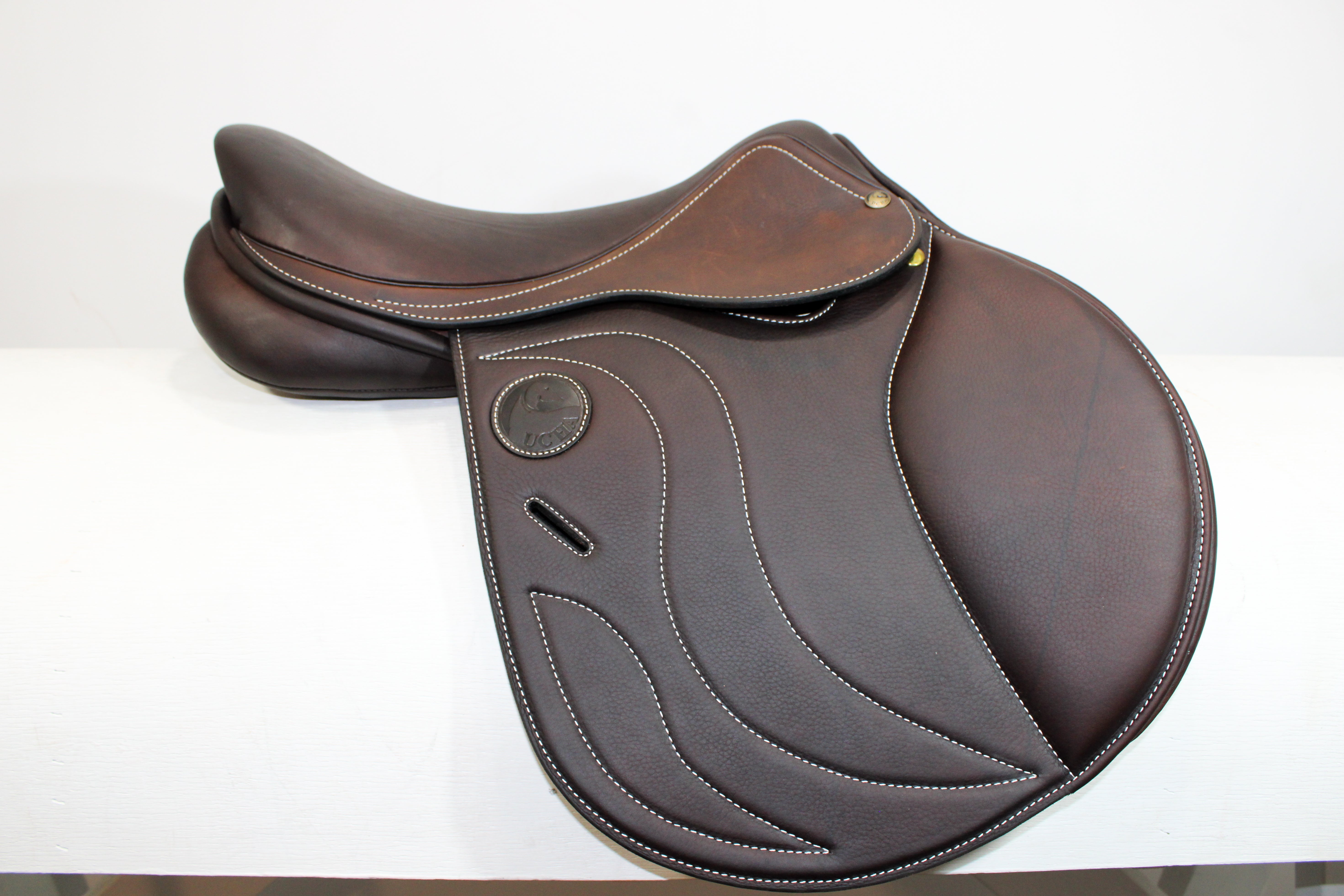 Ucha Atlas - 17.5" - Medium Tree