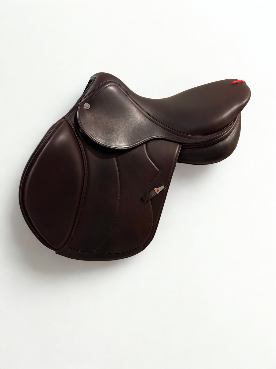 Equipe Grand Prix - 17" - Medium/Medium Wide