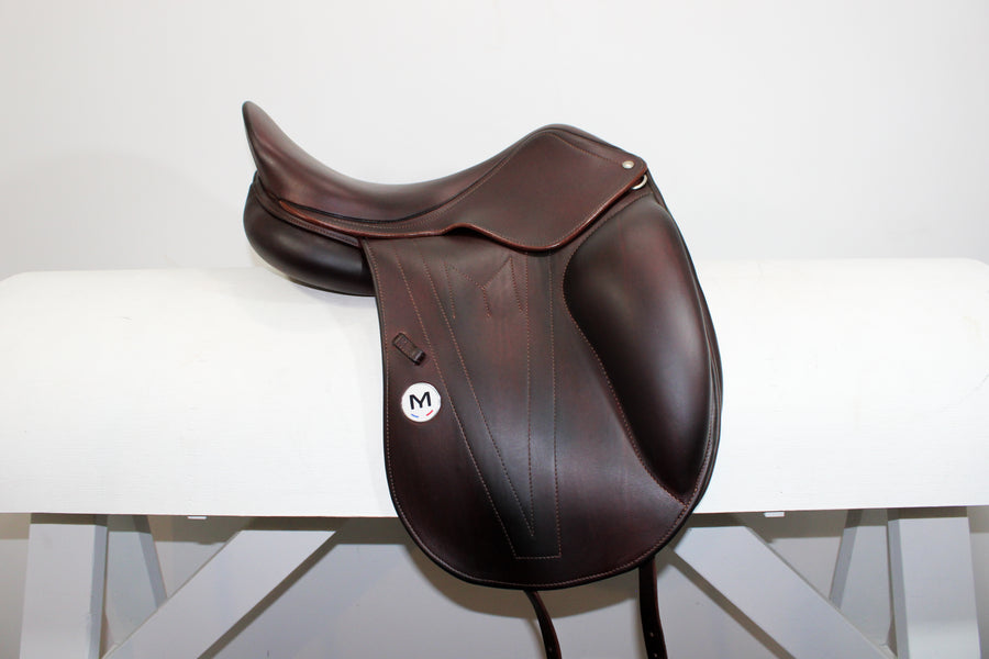 Meyer Dressage - 17.5" - AO1 Tree