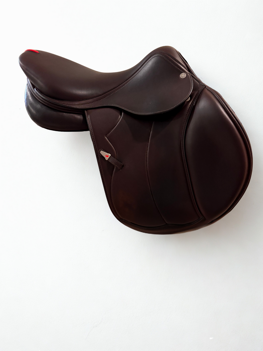 Equipe Grand Prix - 17" - Medium/Medium Wide
