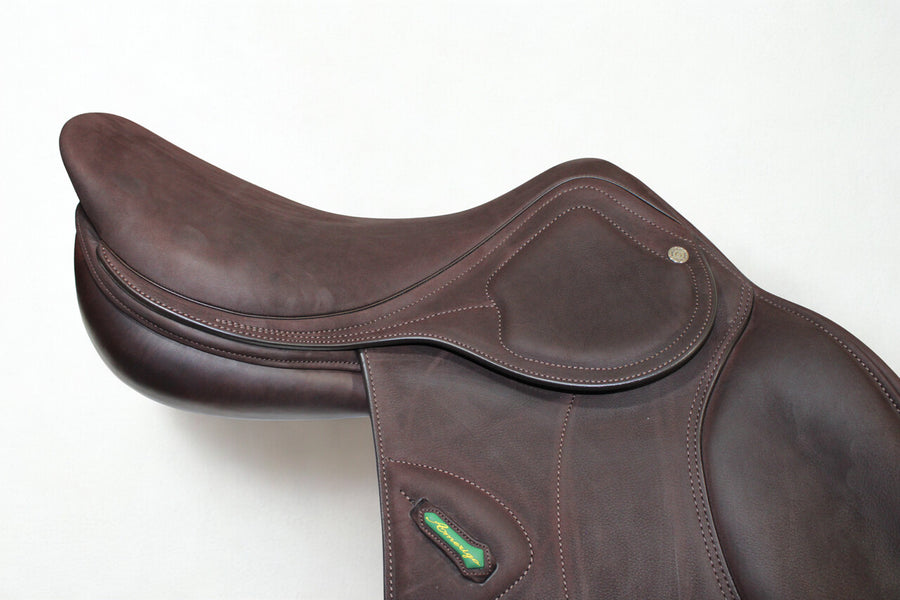 Amerigo DJ - 17.5" - Medium Wide Tree